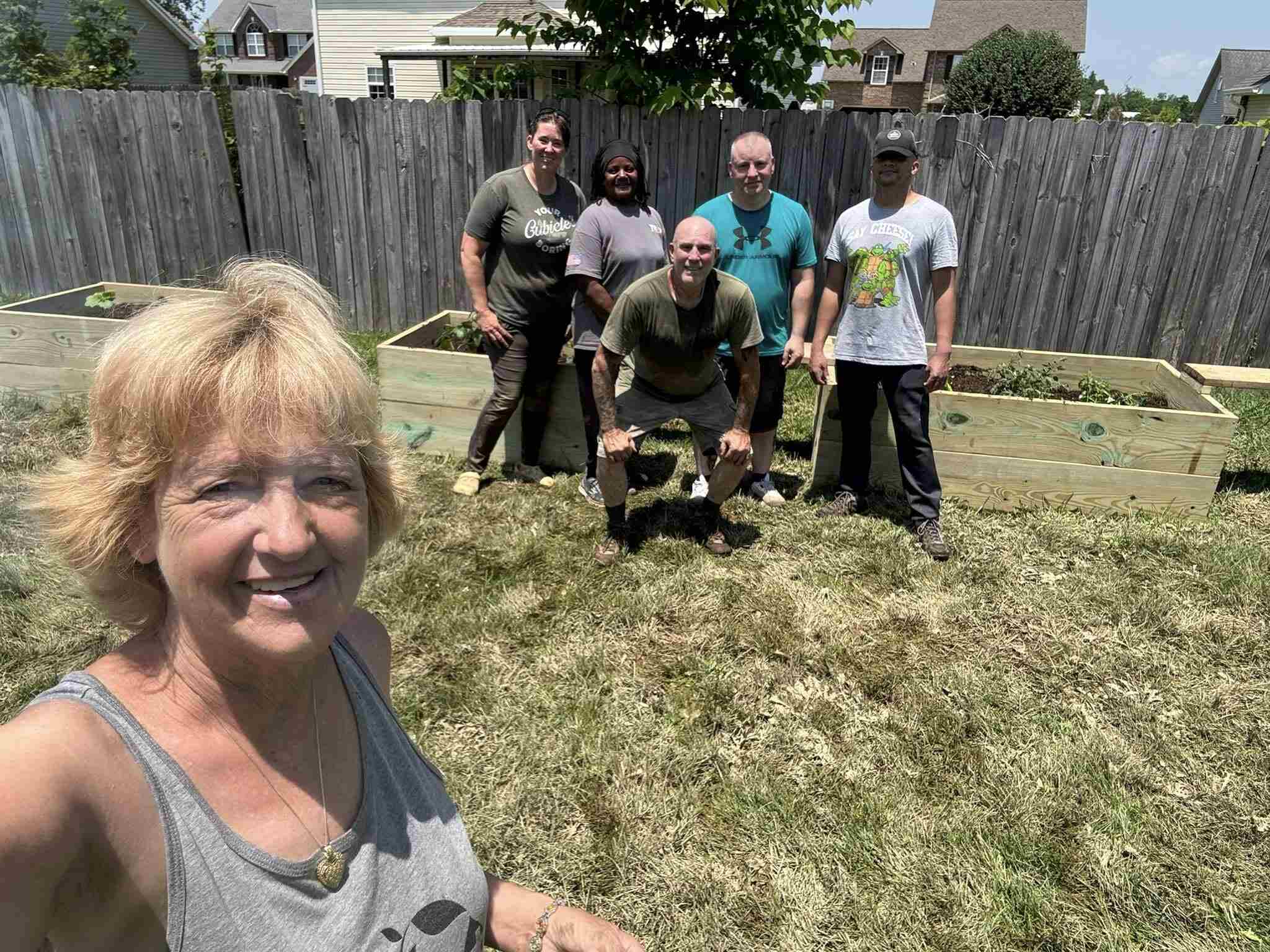 Sharon Jennings's garden build